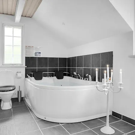 Holiday home Strahatten *