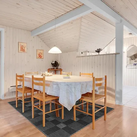 Nyaraló Strahatten Glesborg