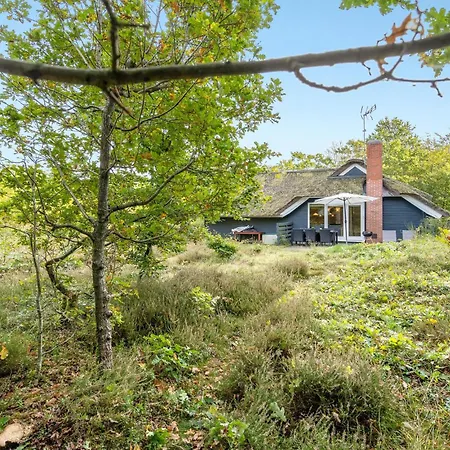 Holiday home Strahatten *